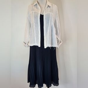 || MILLIBON || white gauze shirt, navy blue stripes, raw hem, button down